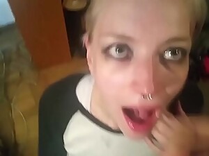 Swedish girlfriend suck and facial