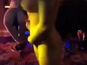Micky costache dans porno in club
