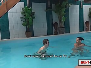paying the boyfriend to fuck her girlfriend in the pool